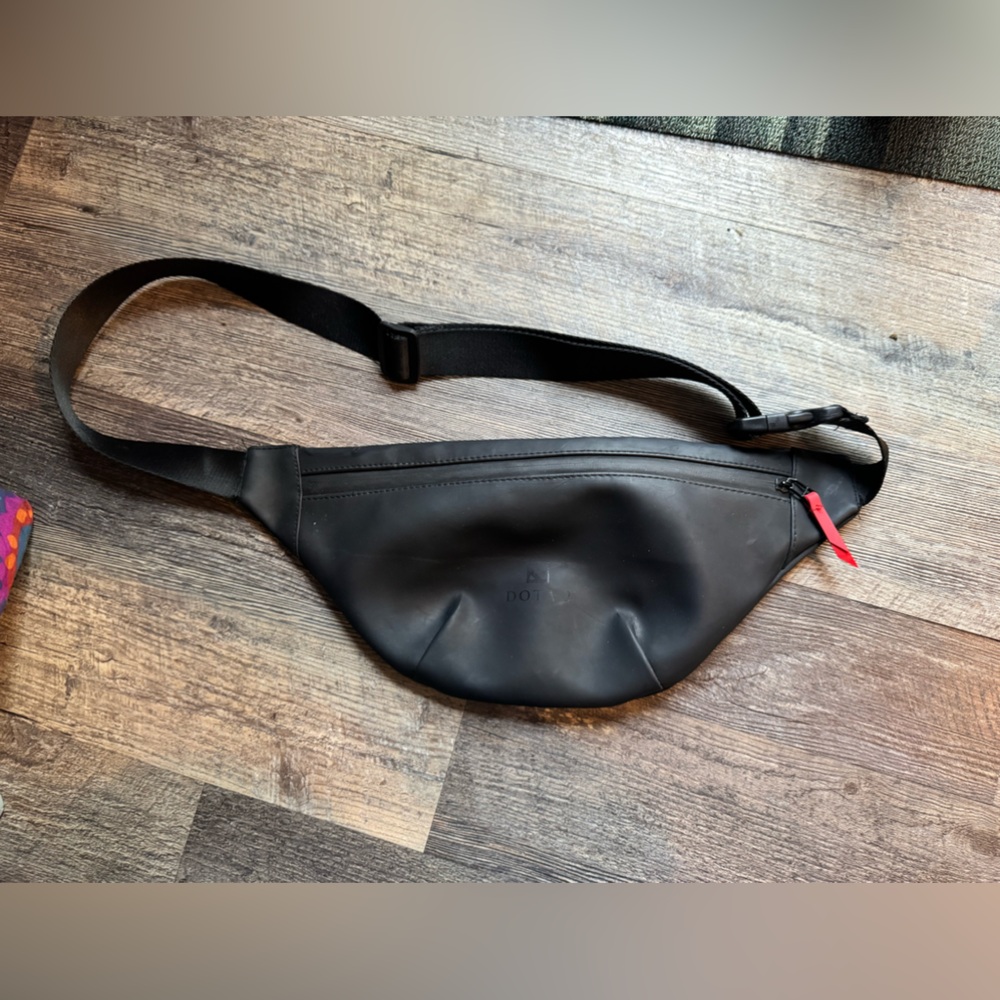 Black Dota 2 Crossbody Bag